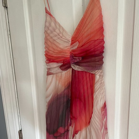 Printed Watercolor Maxi Dress (Wedding Guest) - Picture 6 of 7